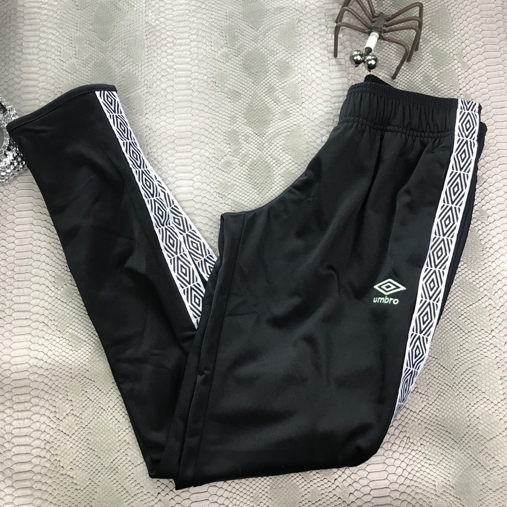 4FOR25 Black umbro long striped soccer pants